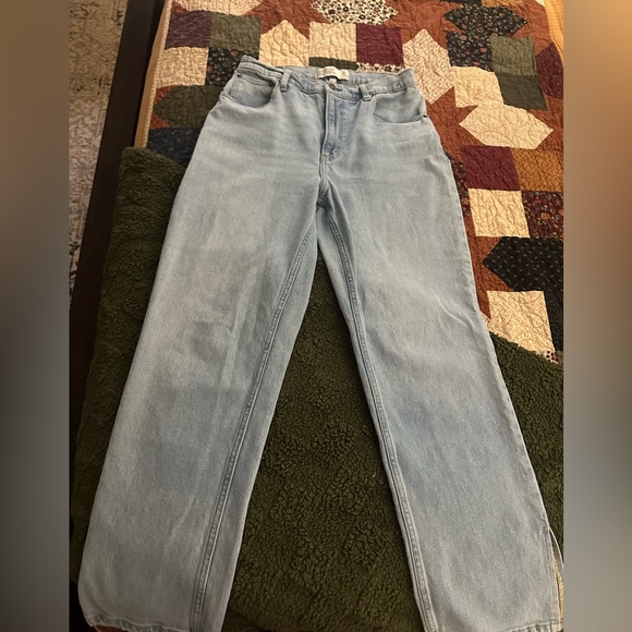 Abercrombie Curve Love Ultra High Waisted 90s Straight Jeans - Picture 6 of 7